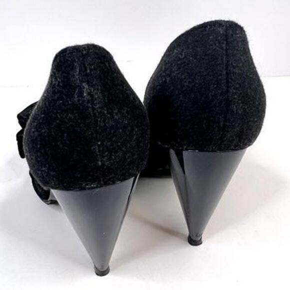 Lanvin Size 5.5 Black Felt, Velvet Bow Embellished Open Toe Sculpted 3.5 Heel - Picture 3 of 13
